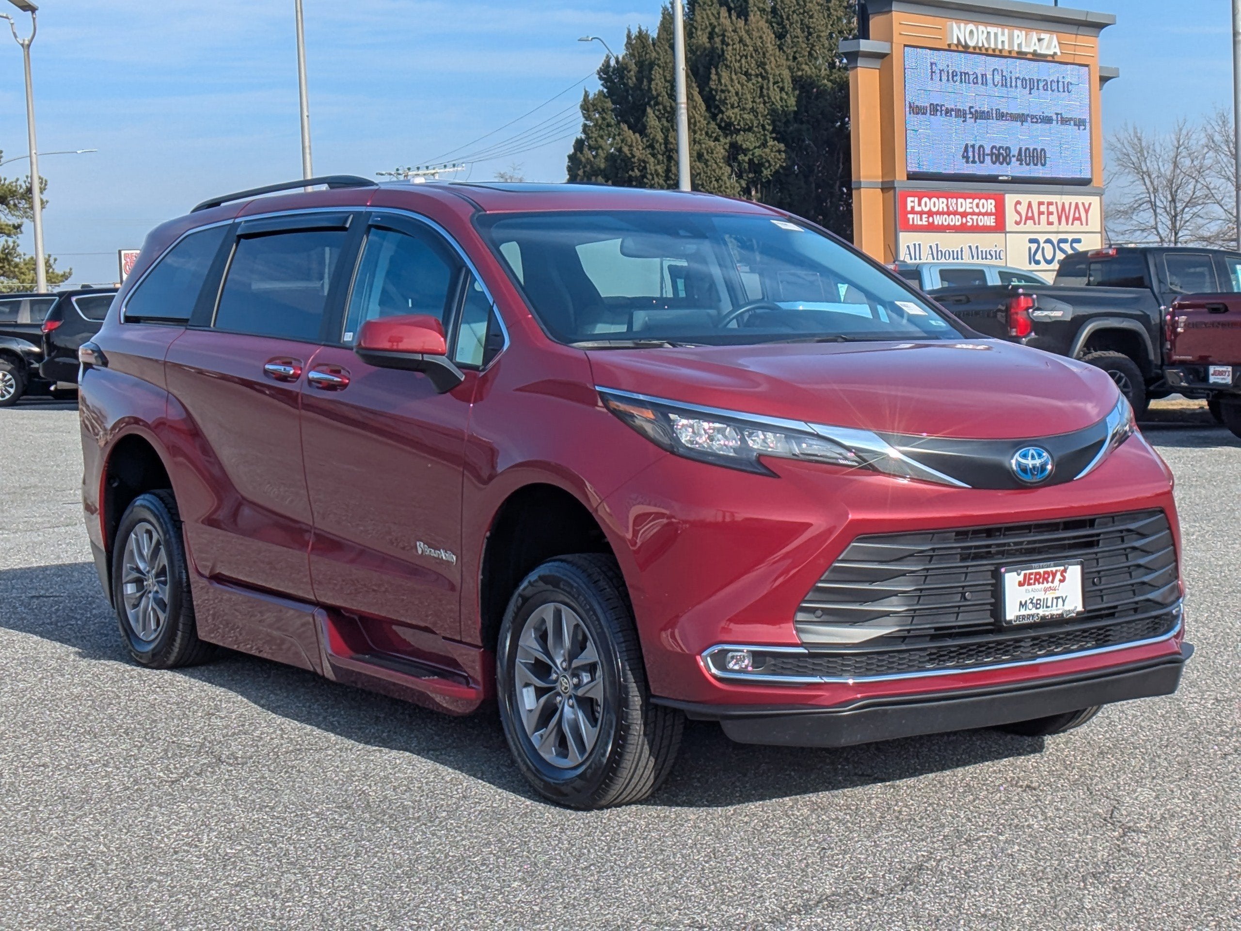 2024 Toyota Sienna XLE