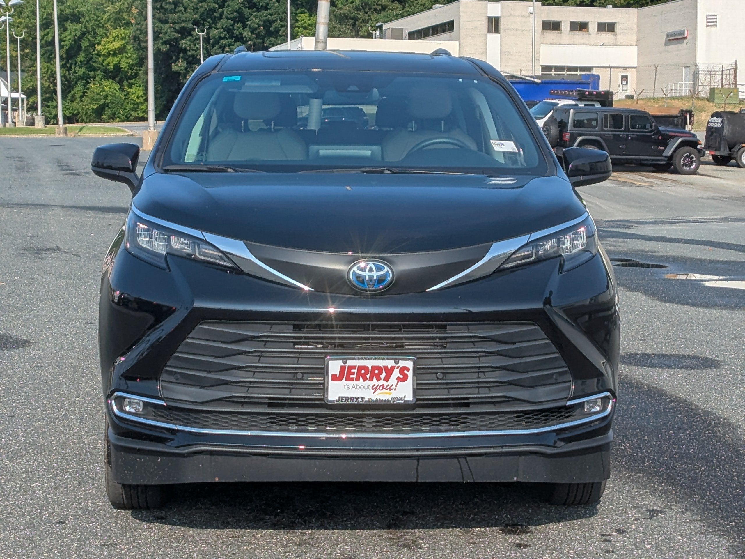 2024 Toyota Sienna XLE