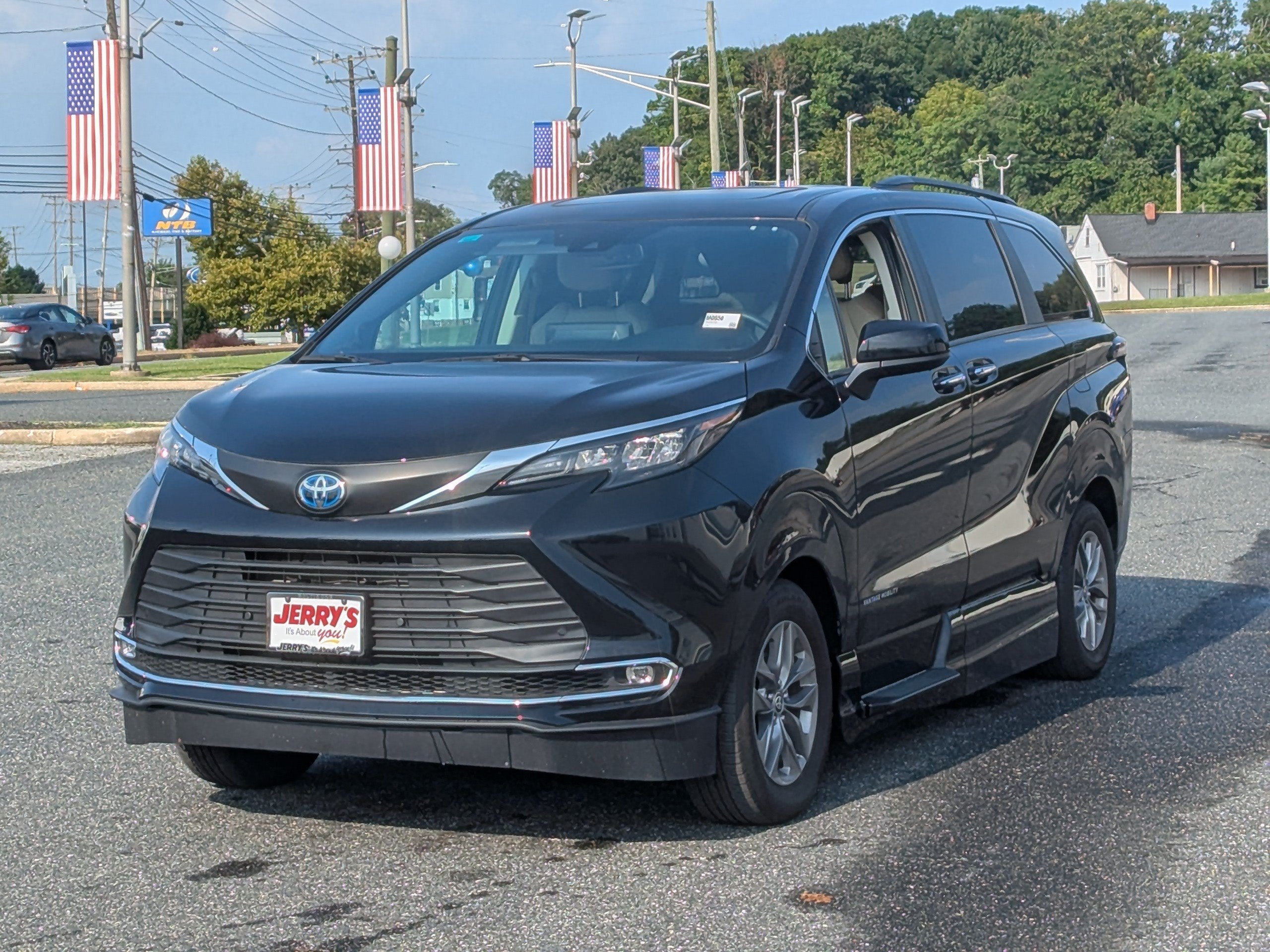2024 Toyota Sienna XLE