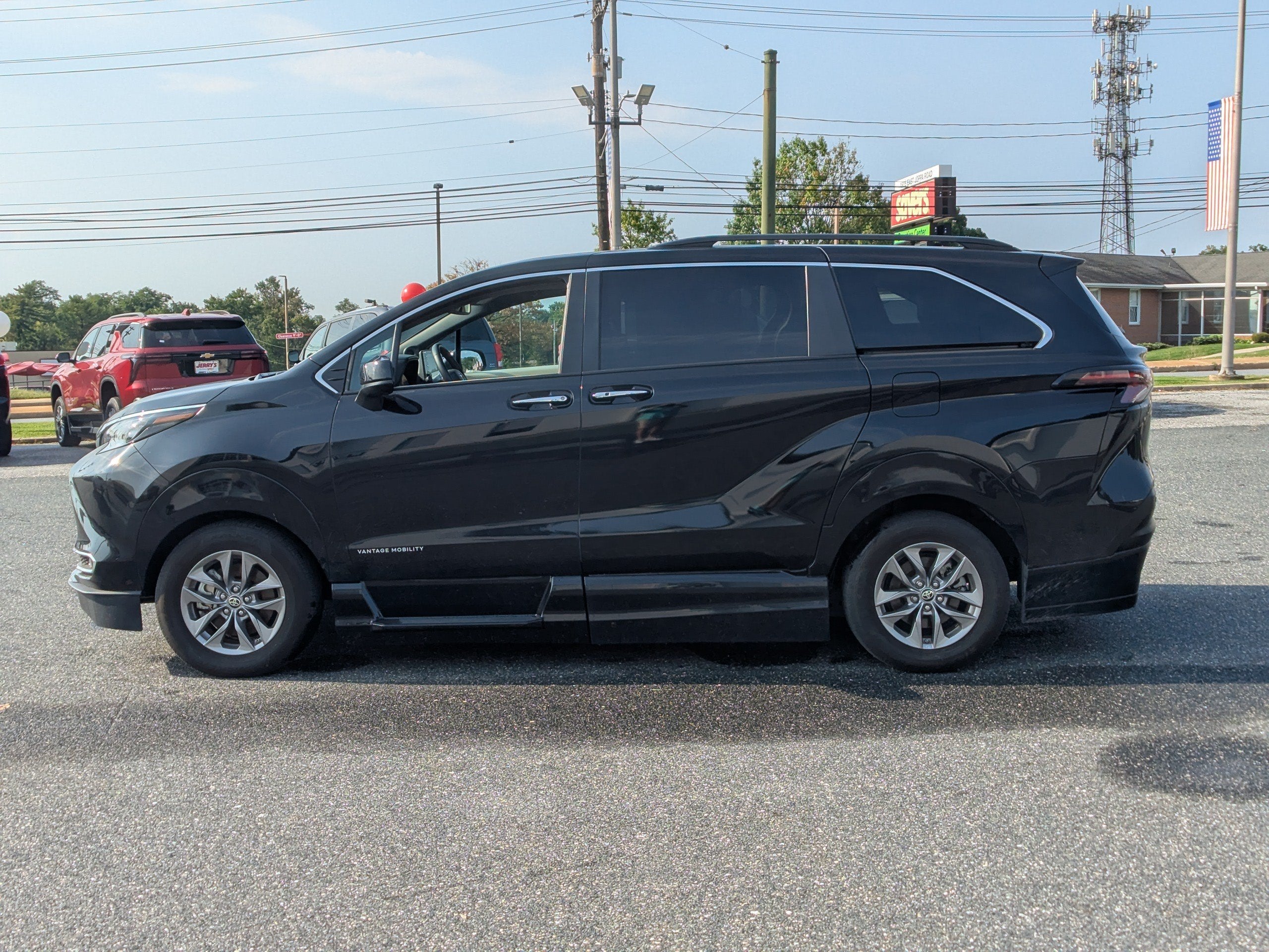 2024 Toyota Sienna XLE