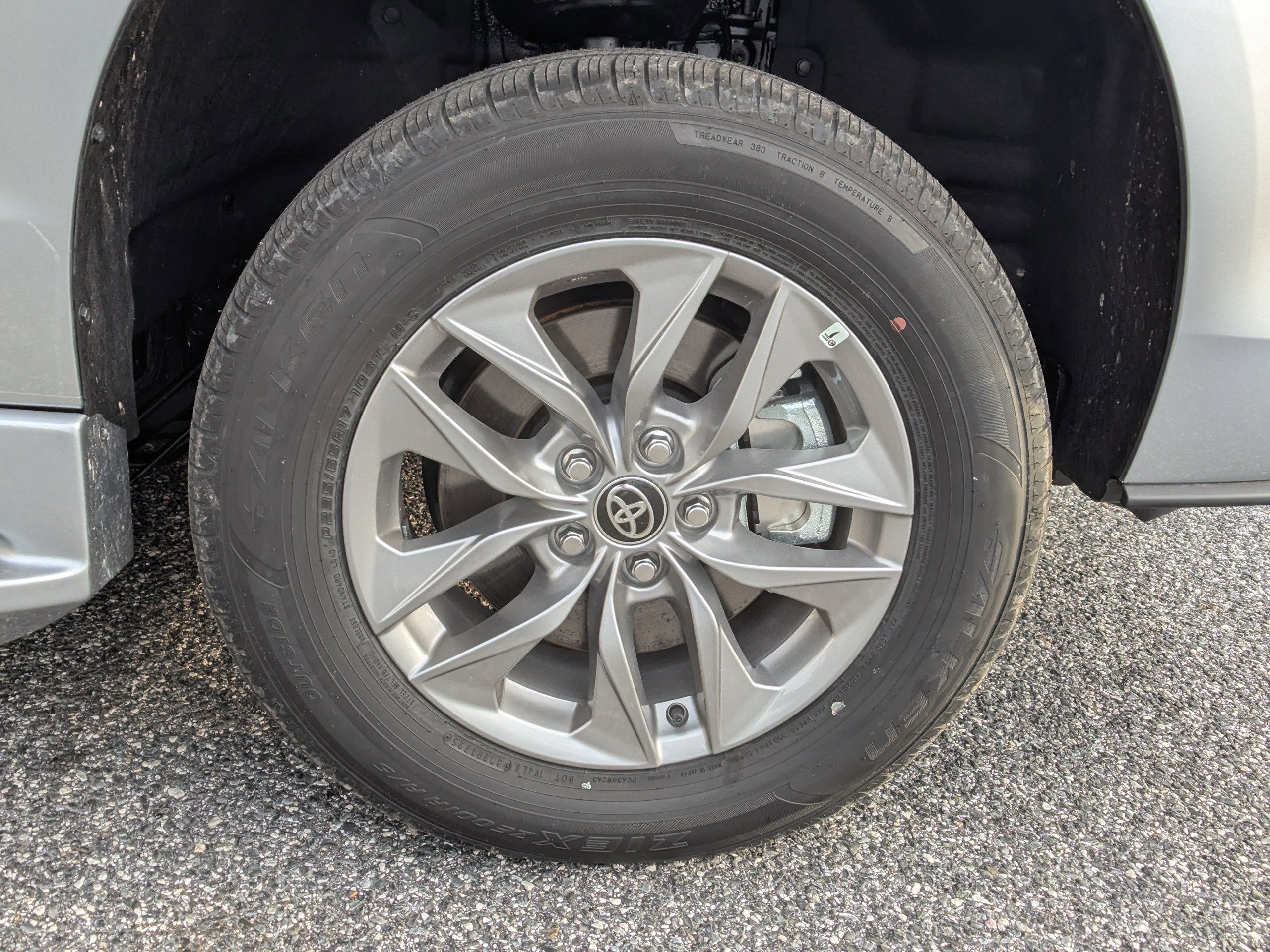 2025 Toyota Sienna LE