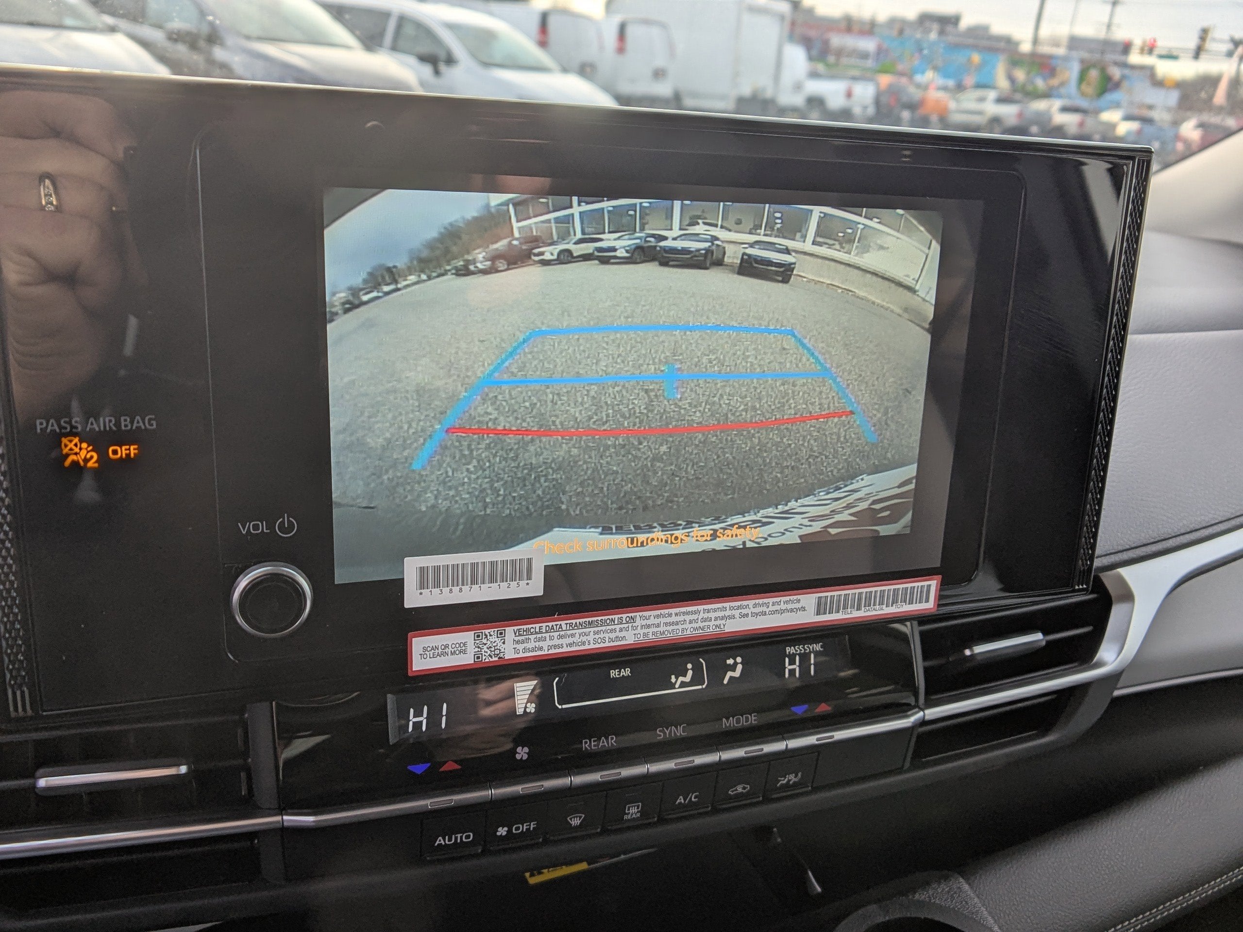 2025 Toyota Sienna LE