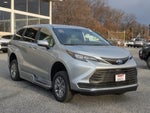 2025 Toyota Sienna LE