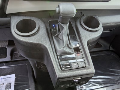 2025 Toyota Sienna LE