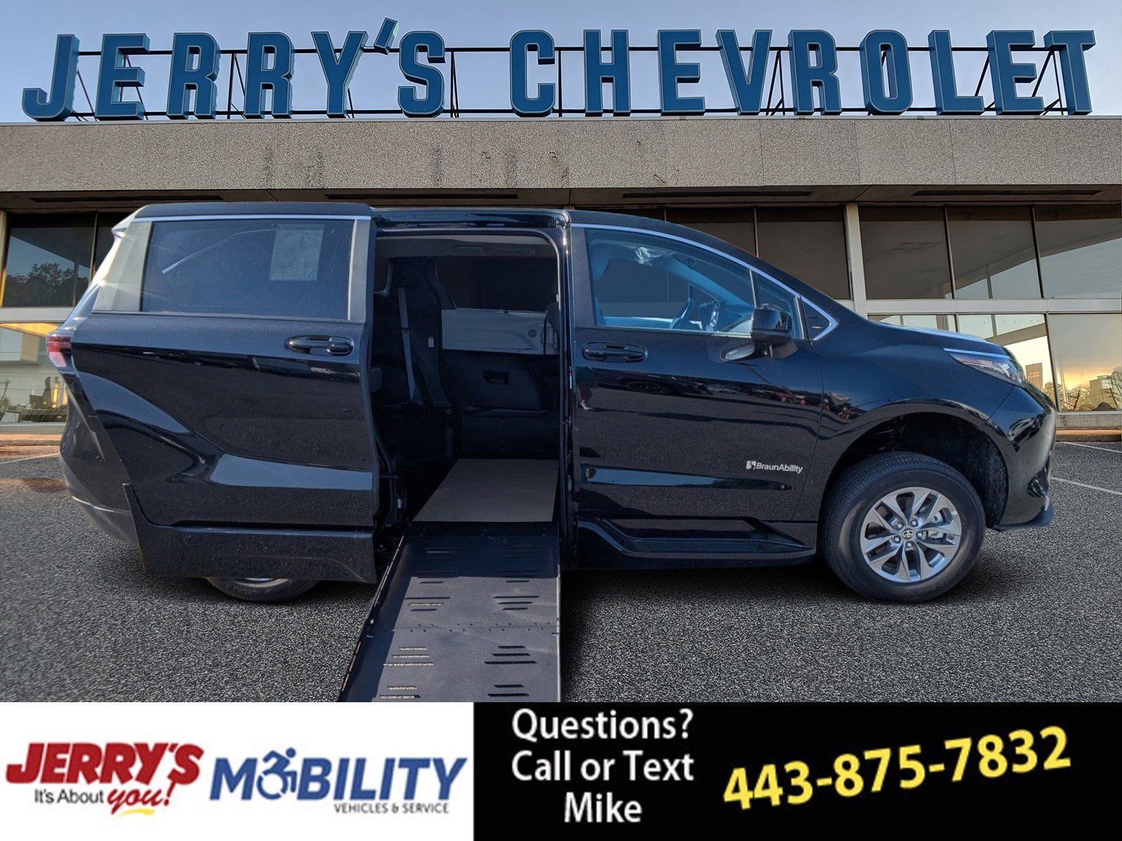 2025 Toyota Sienna LE