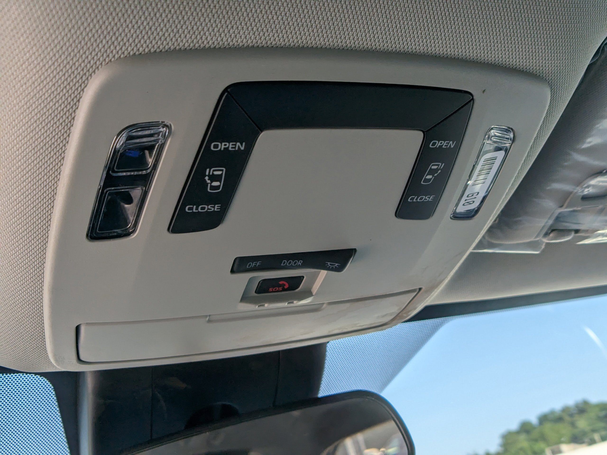 2025 Toyota Sienna LE