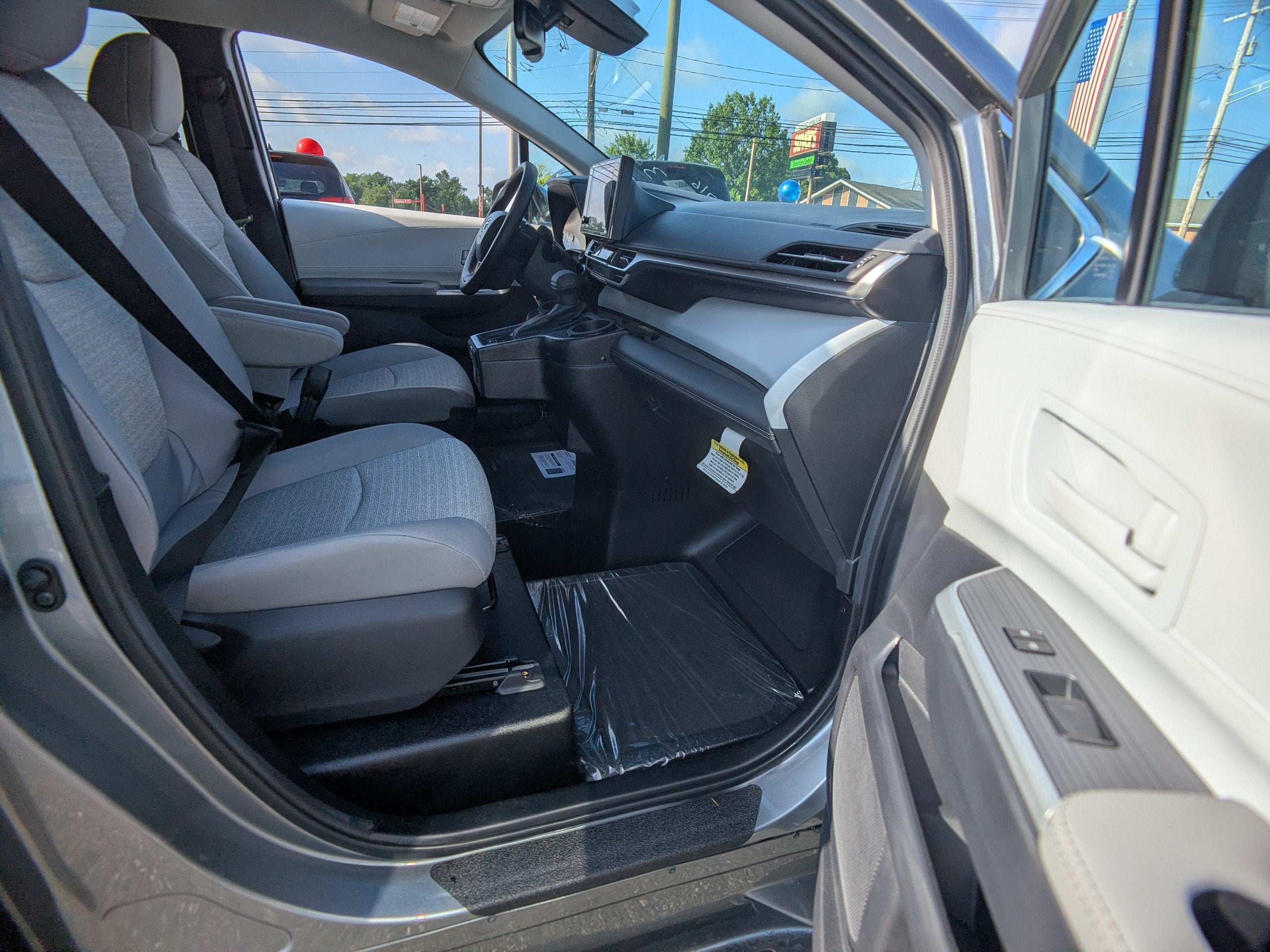 2026 Toyota Sienna LE