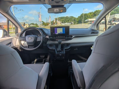 2026 Toyota Sienna LE