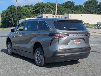 2026 Toyota Sienna LE