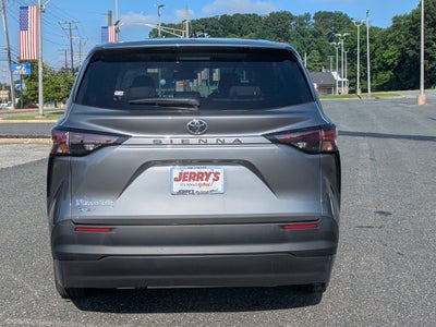 2026 Toyota Sienna LE