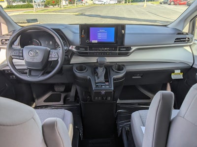 2026 Toyota Sienna LE
