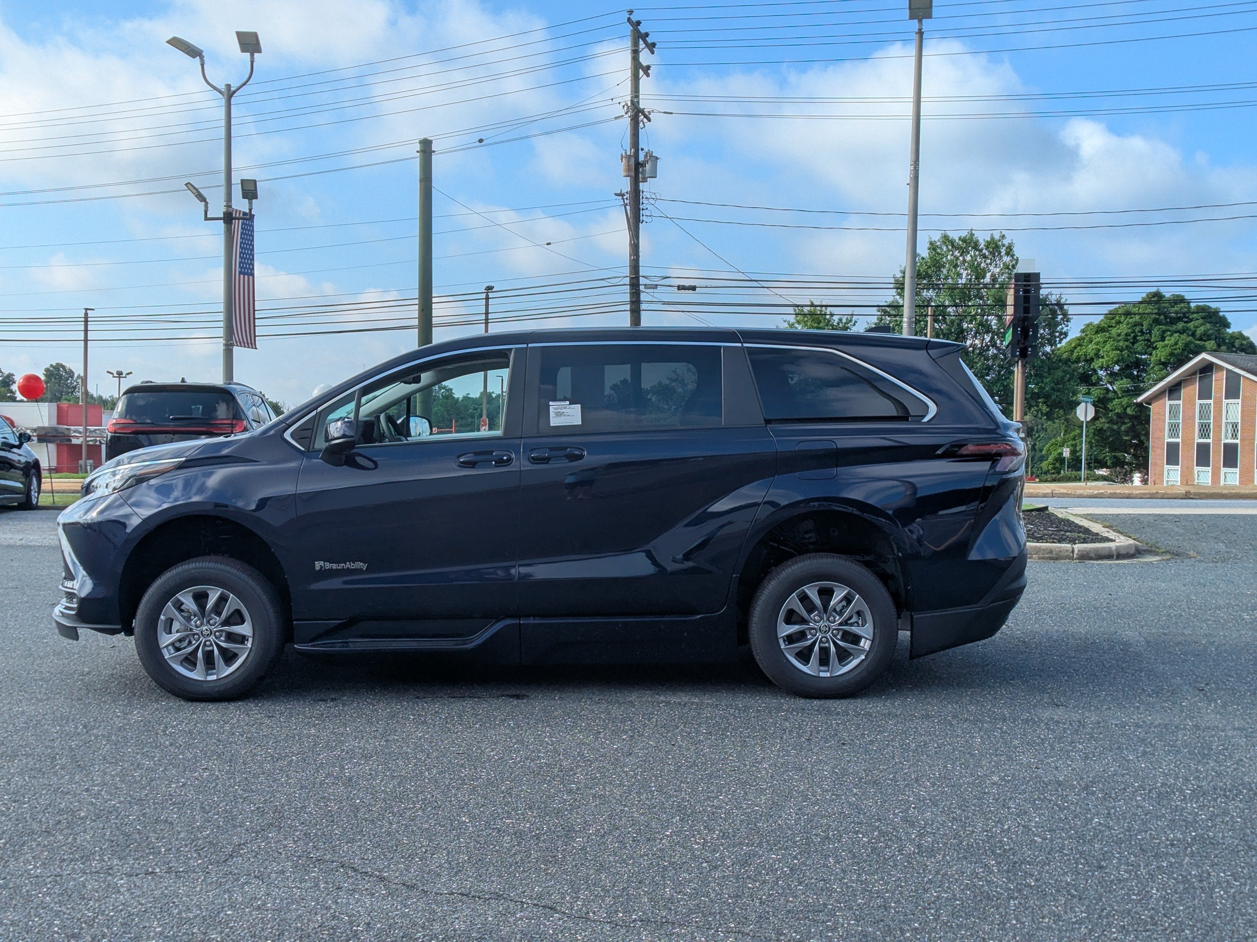 2026 Toyota Sienna LE