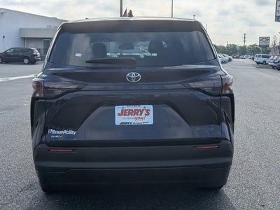 2026 Toyota Sienna LE