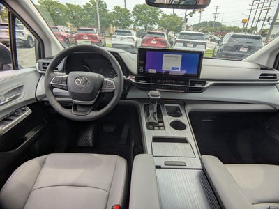 2026 Toyota Sienna XLE