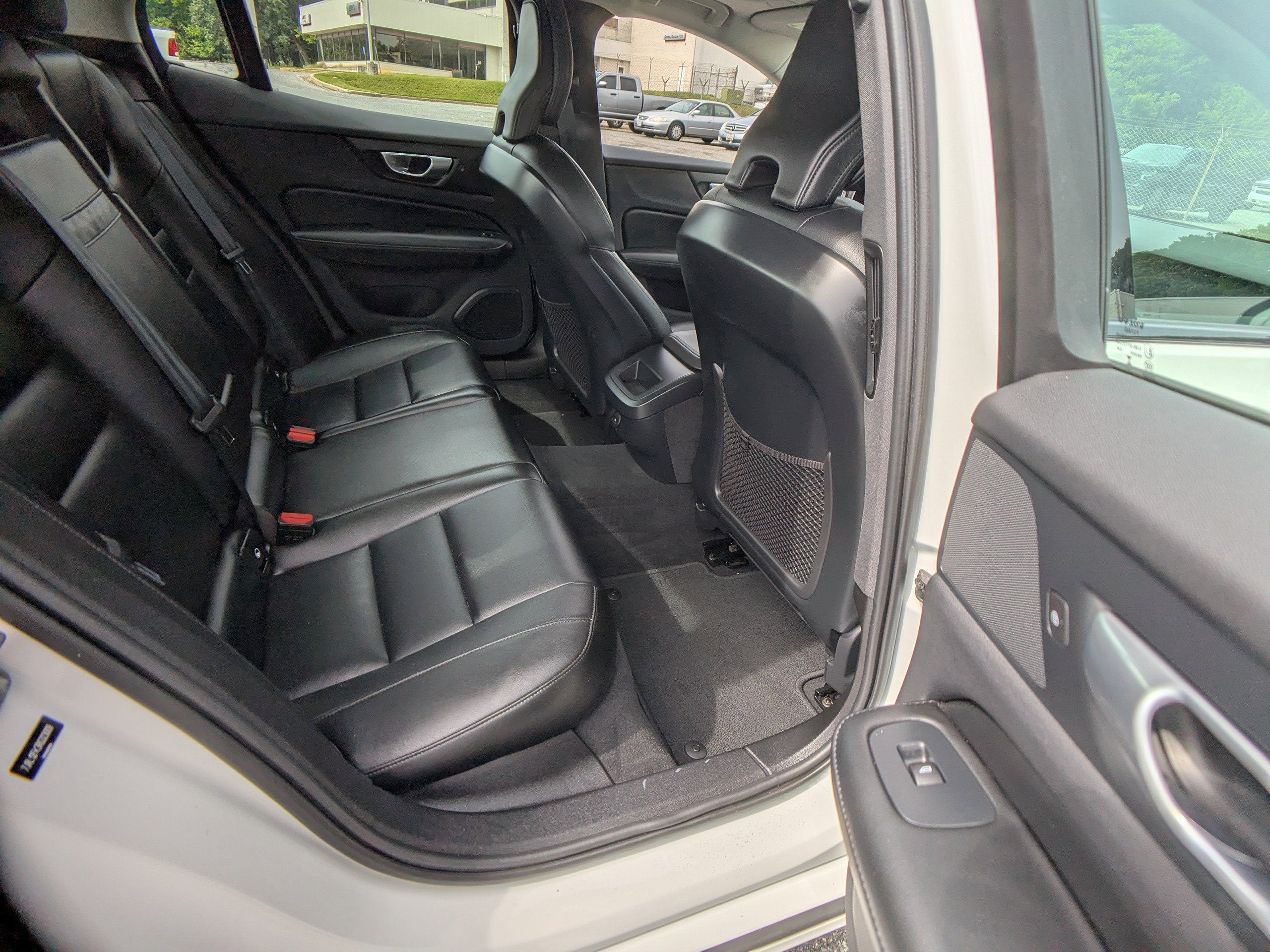 2024 Volvo S60 Core Dark Theme