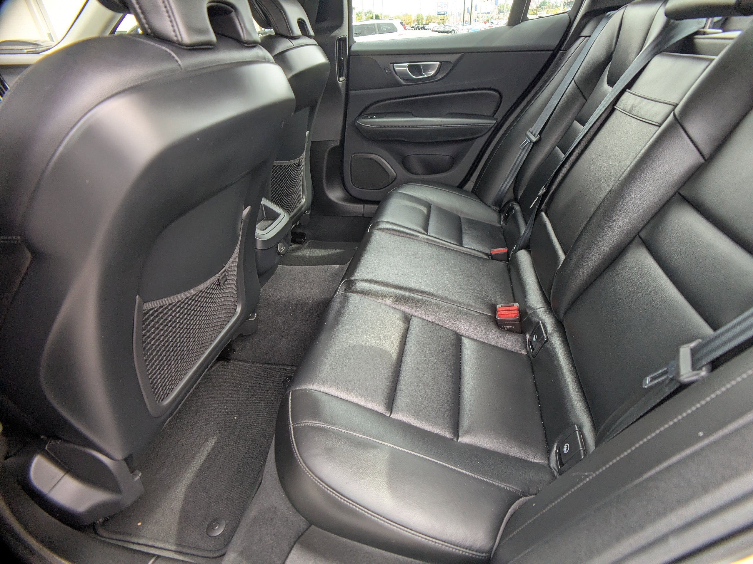 2024 Volvo S60 Core Dark Theme