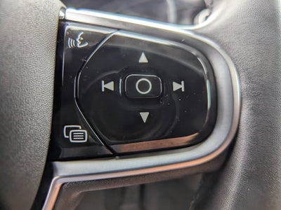 2024 Volvo S60 Core Dark Theme