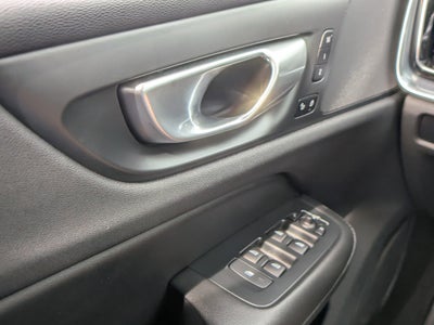 2024 Volvo S60 Core Dark Theme