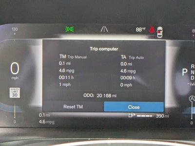 2024 Volvo S60 Core Dark Theme