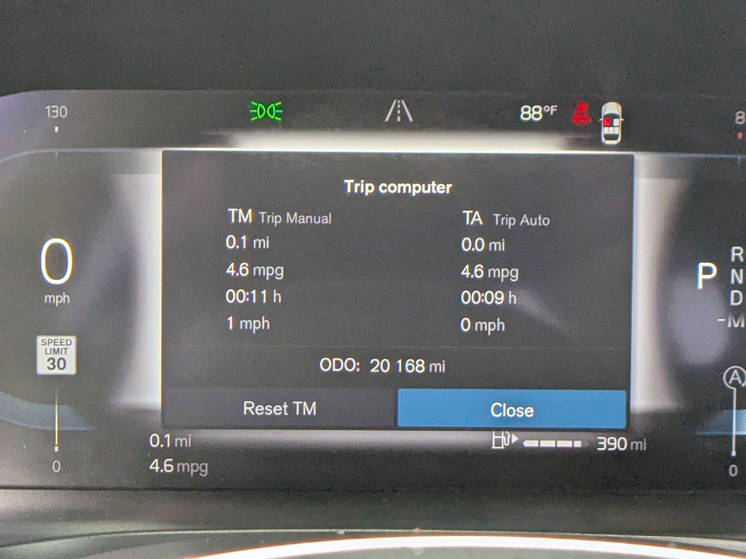 2024 Volvo S60 Core Dark Theme