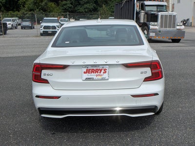 2024 Volvo S60 Core Dark Theme