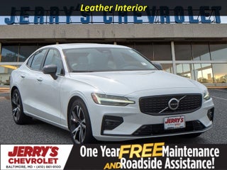 2024 Volvo S60 Core Dark Theme