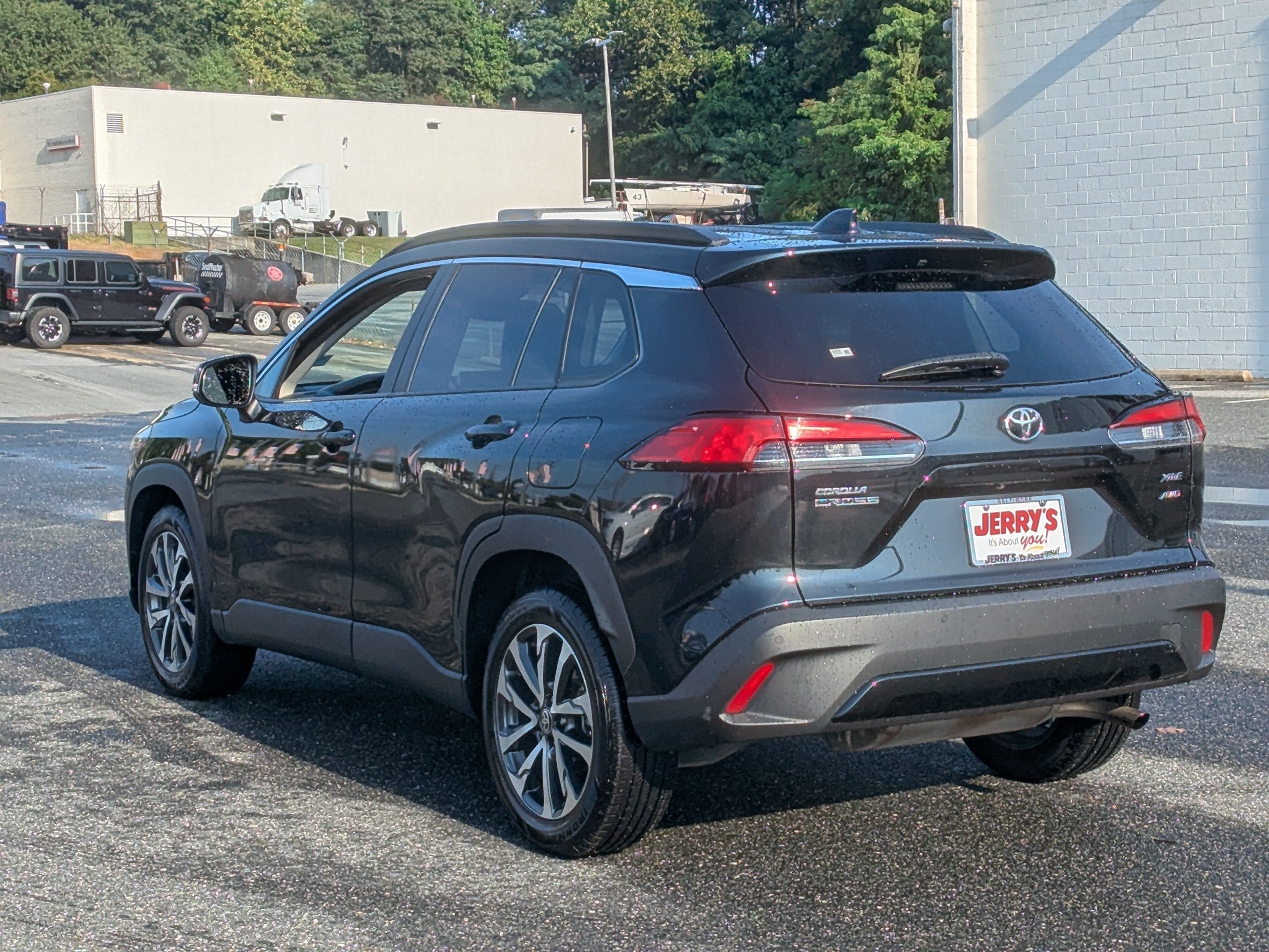2025 Toyota Corolla Cross XLE
