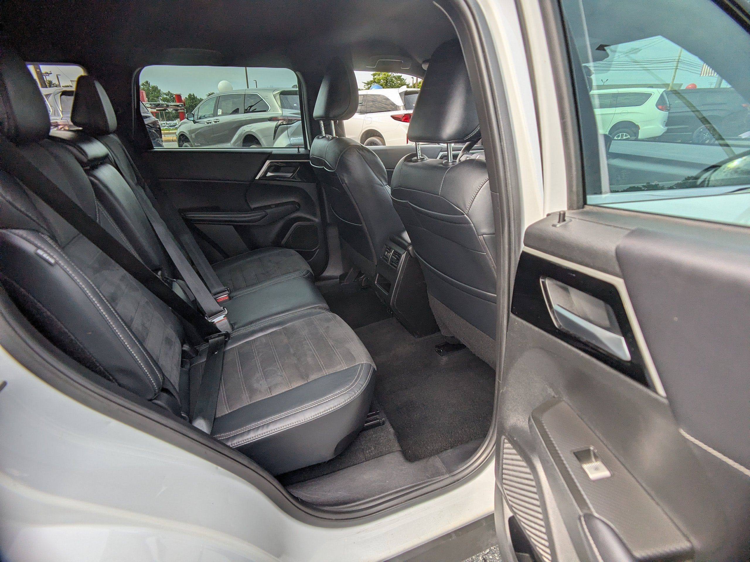 2023 Mitsubishi Outlander Ralliart S-AWC