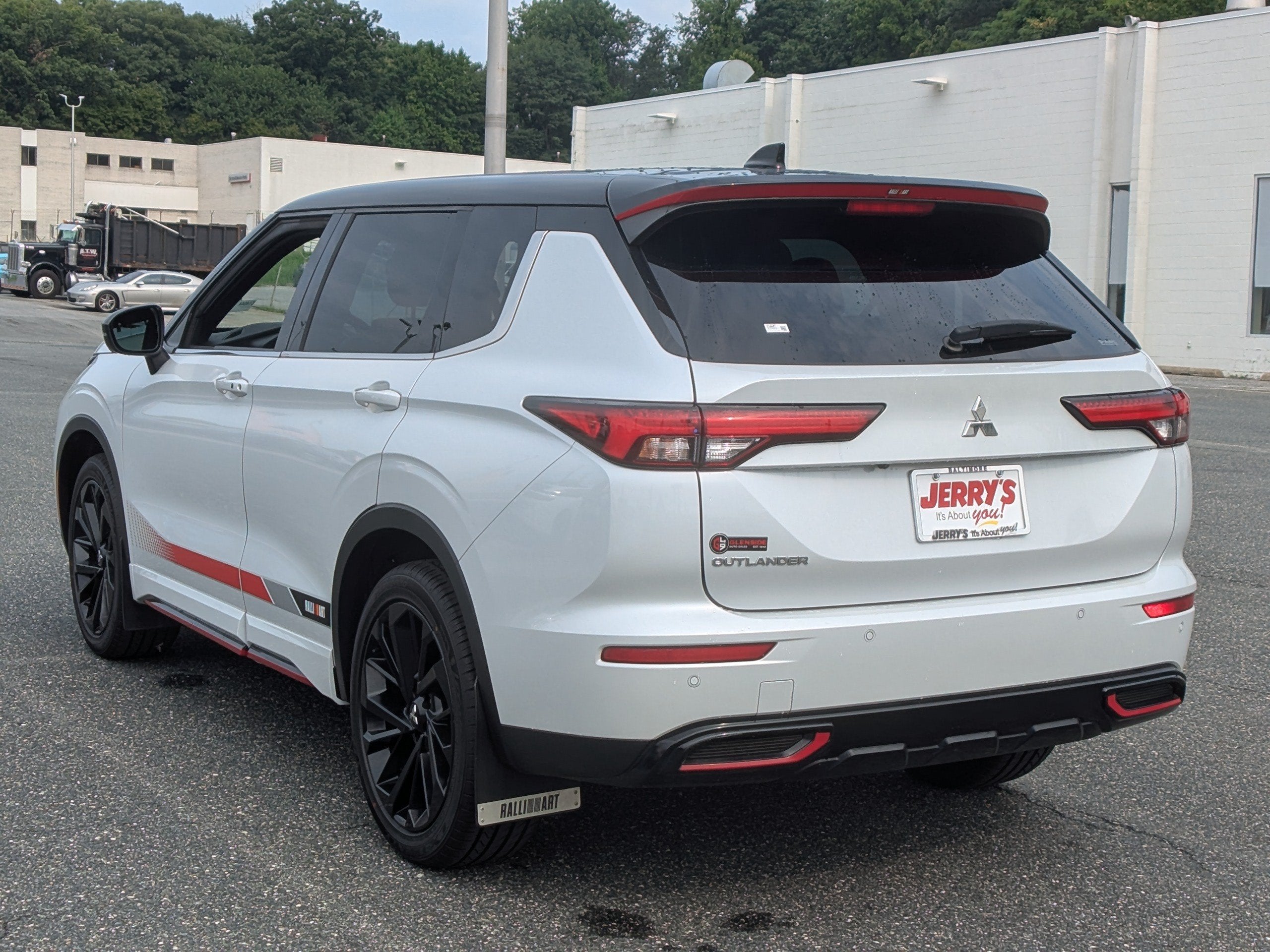 2023 Mitsubishi Outlander Ralliart S-AWC