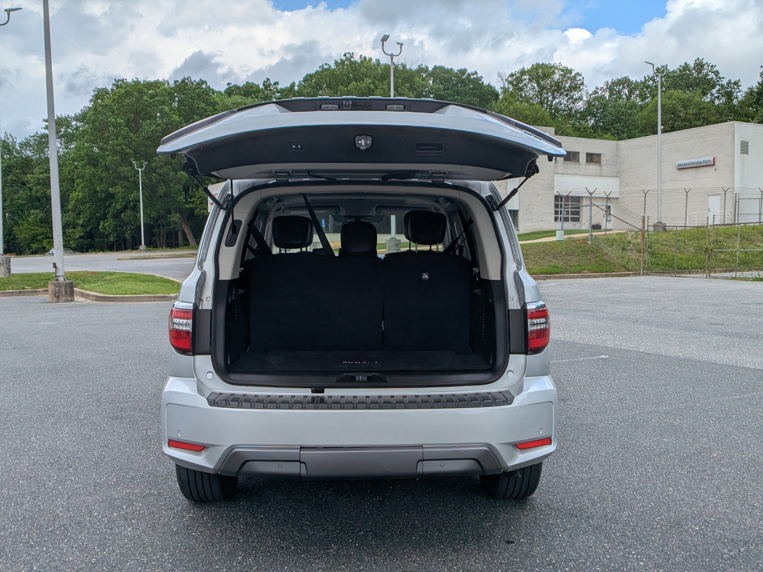 2023 Nissan Armada SL