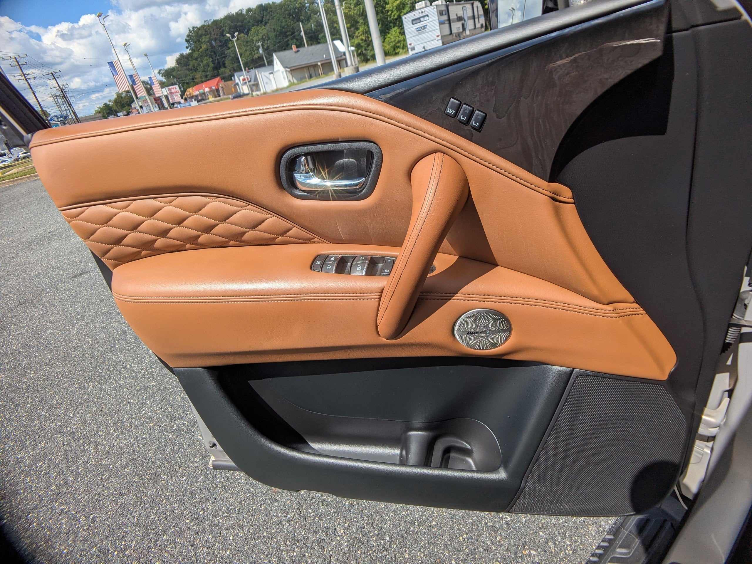 2024 INFINITI QX80 SENSORY