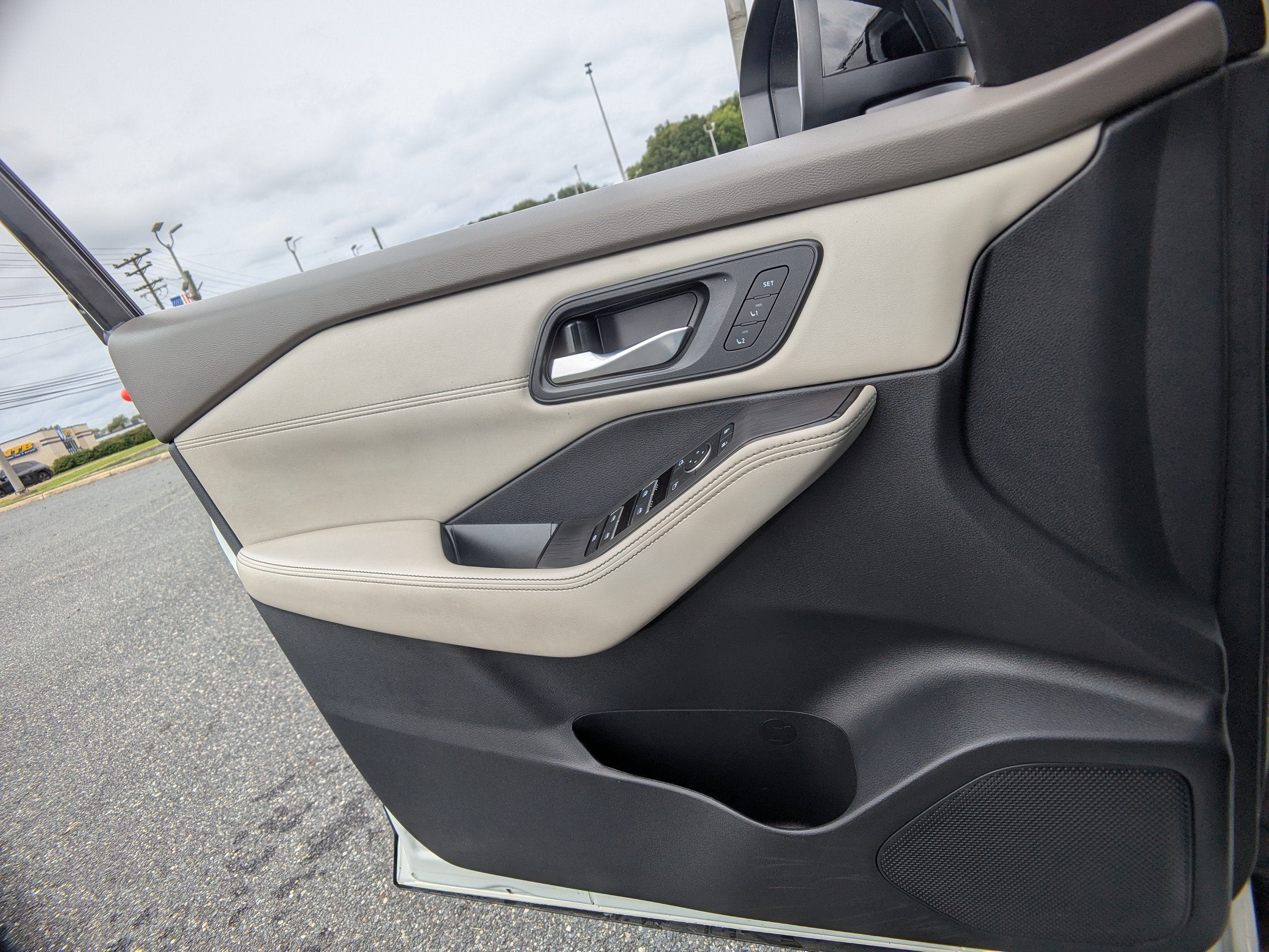 2023 Nissan Rogue SL Intelligent AWD