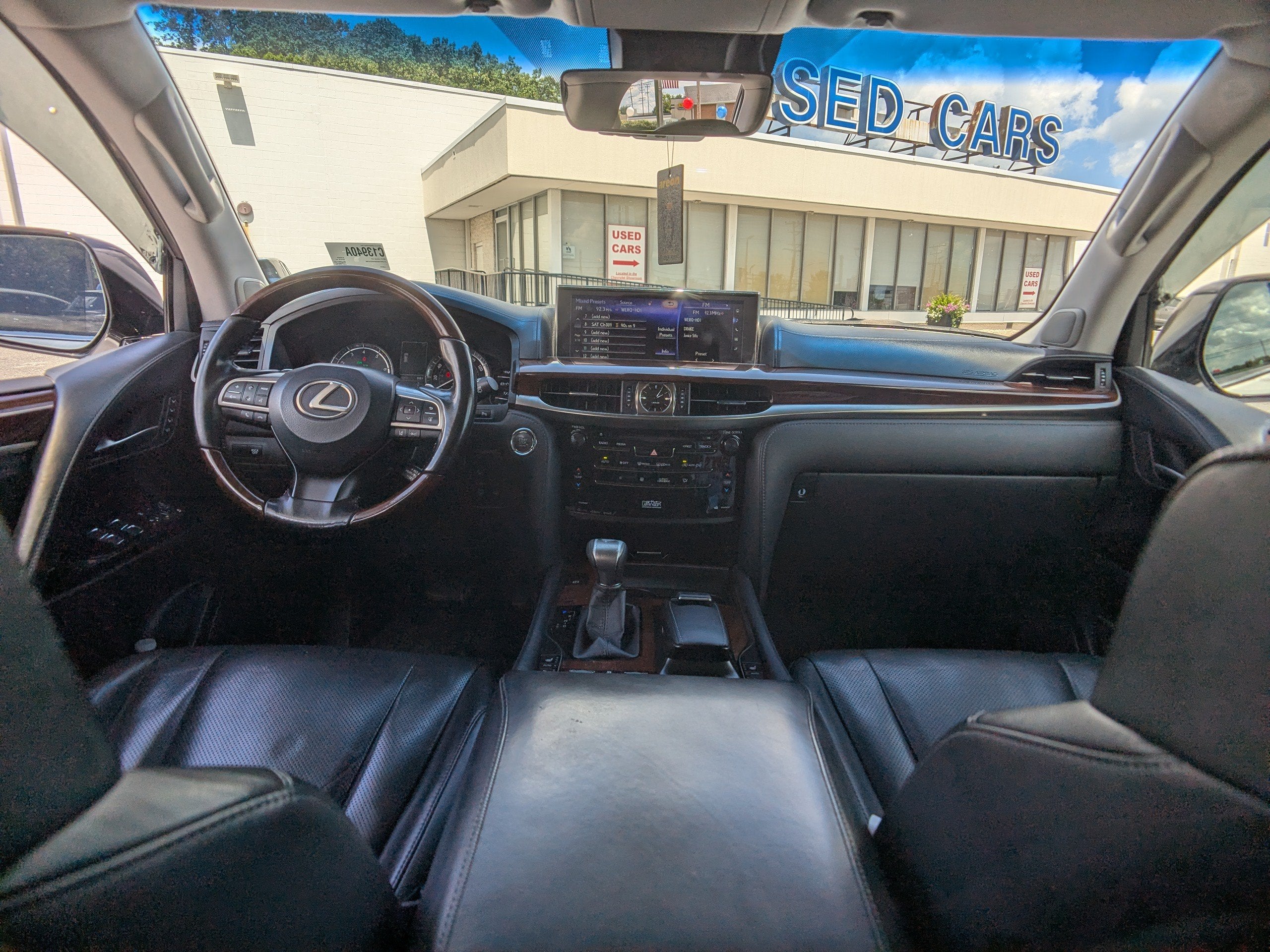 2017 Lexus LX LX 570