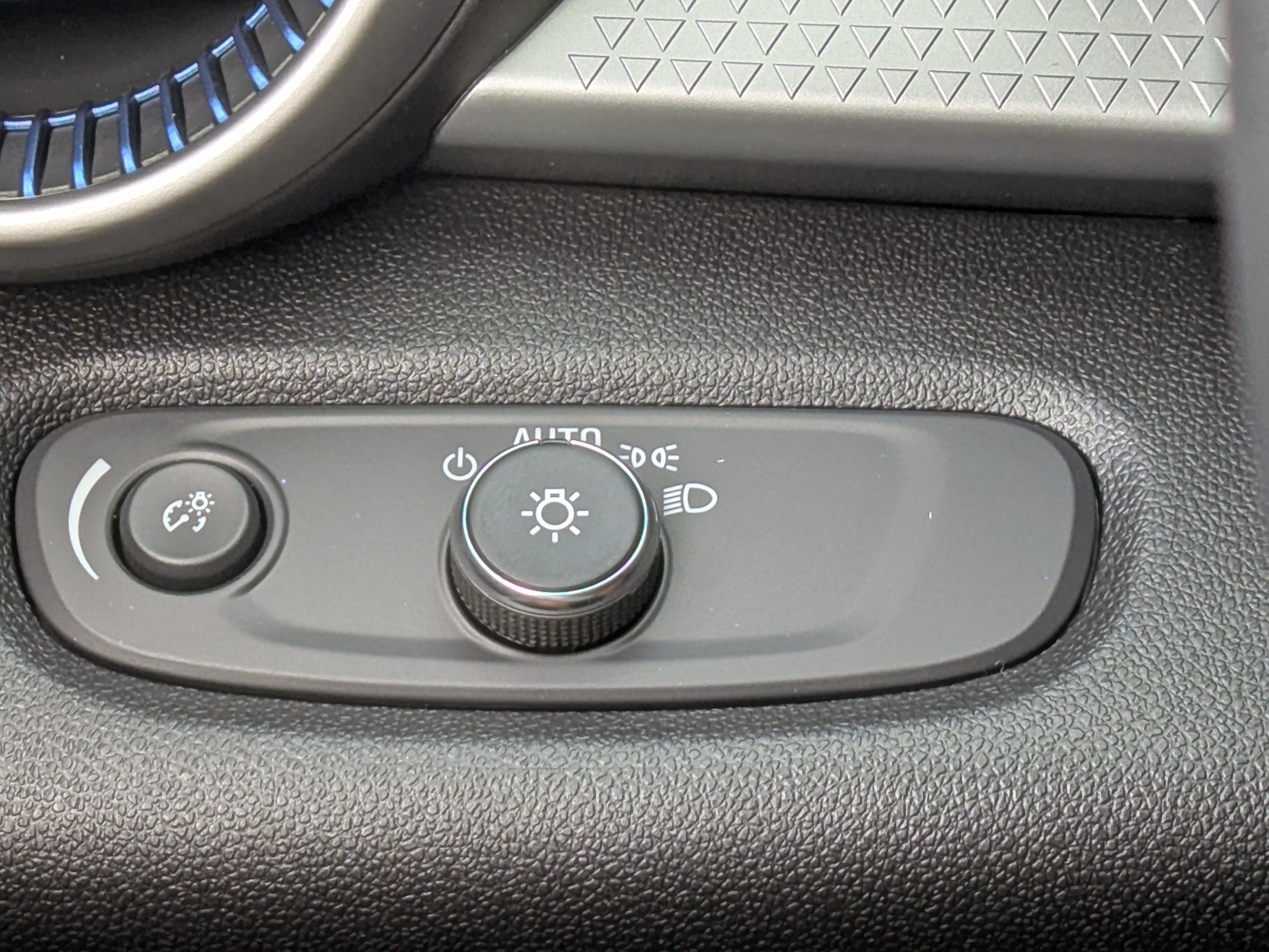2026 Chevrolet Trax LS - Photo 24