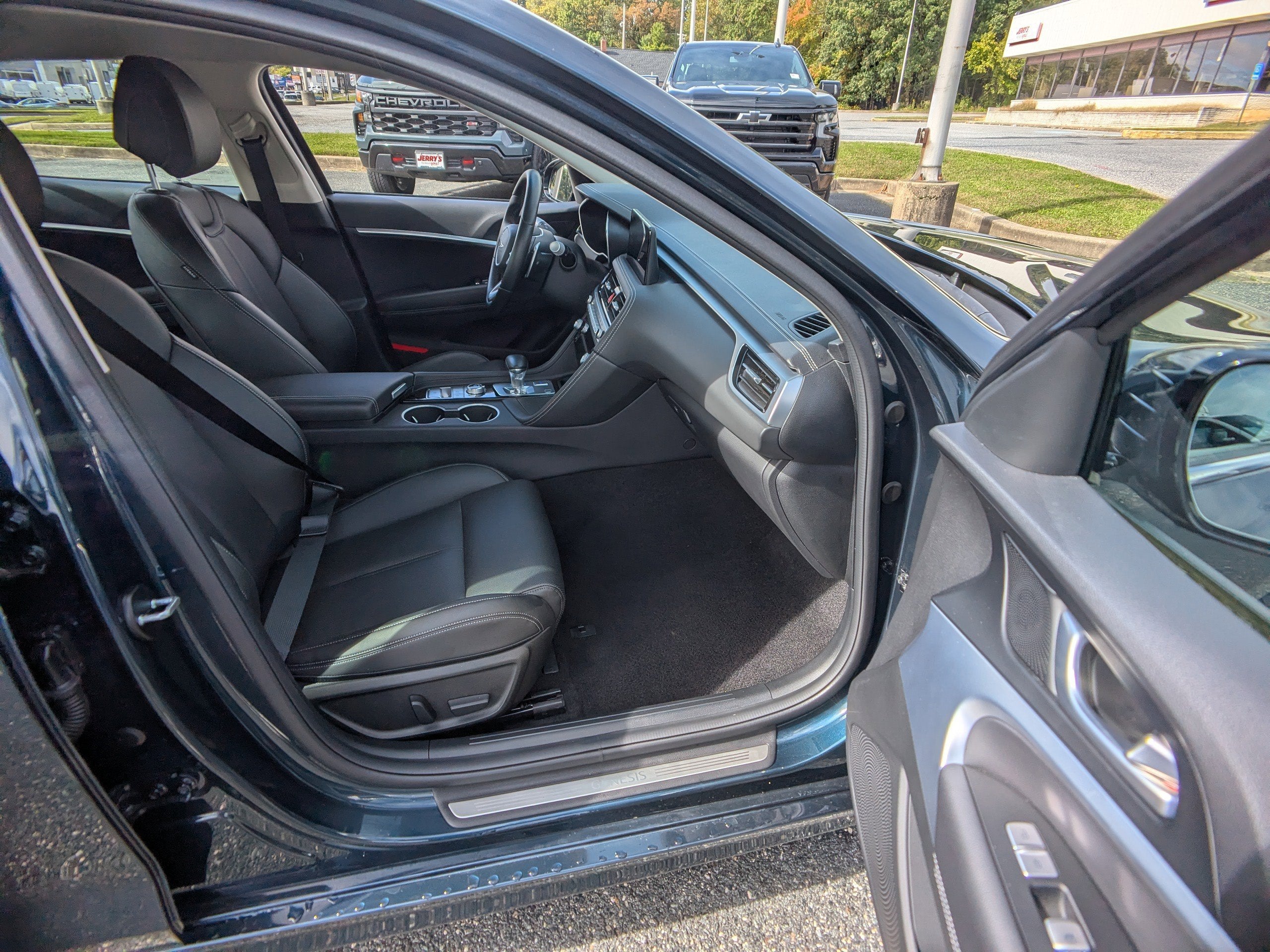 2024 Genesis G70 2.5T