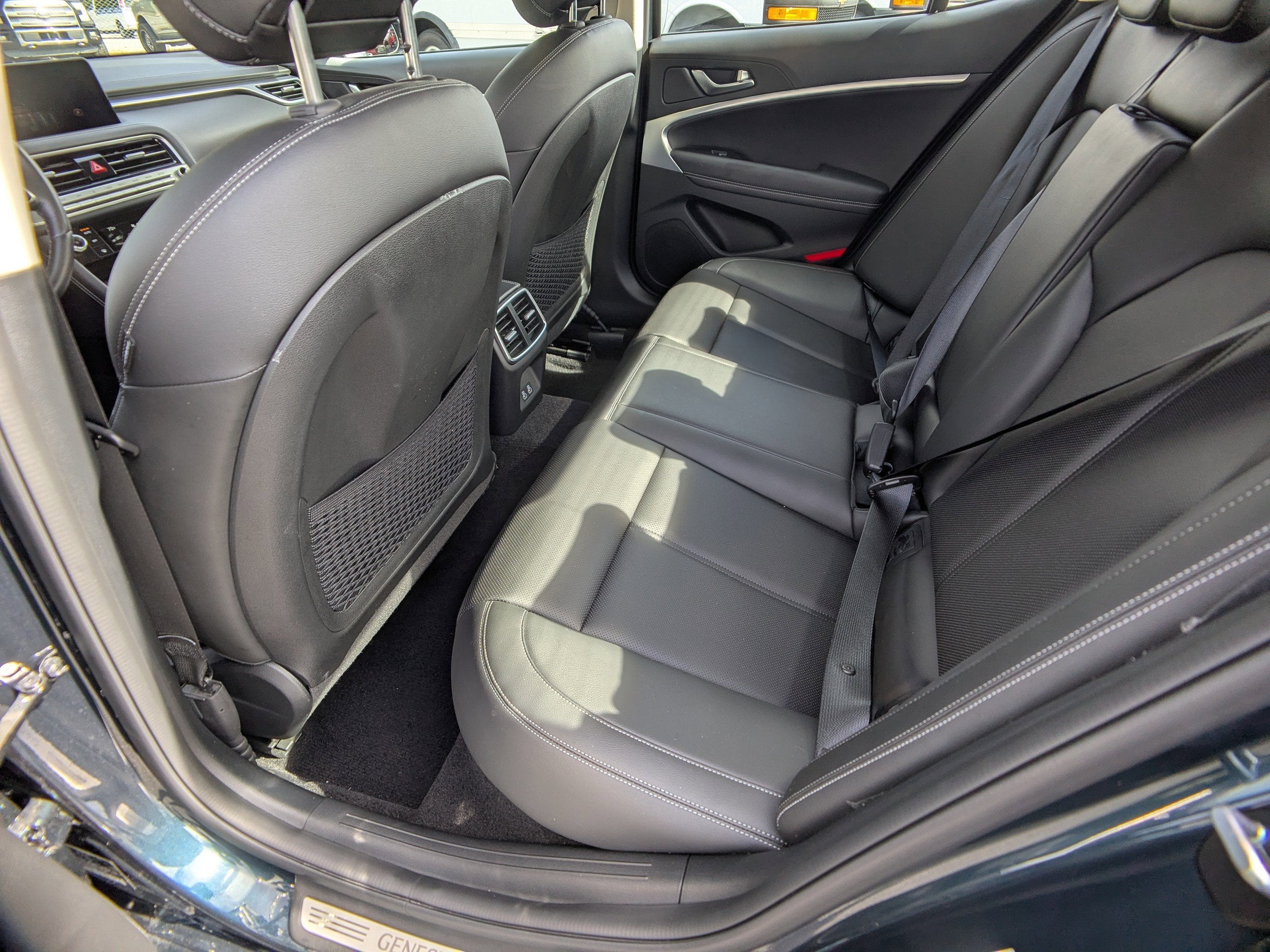 2024 Genesis G70 2.5T