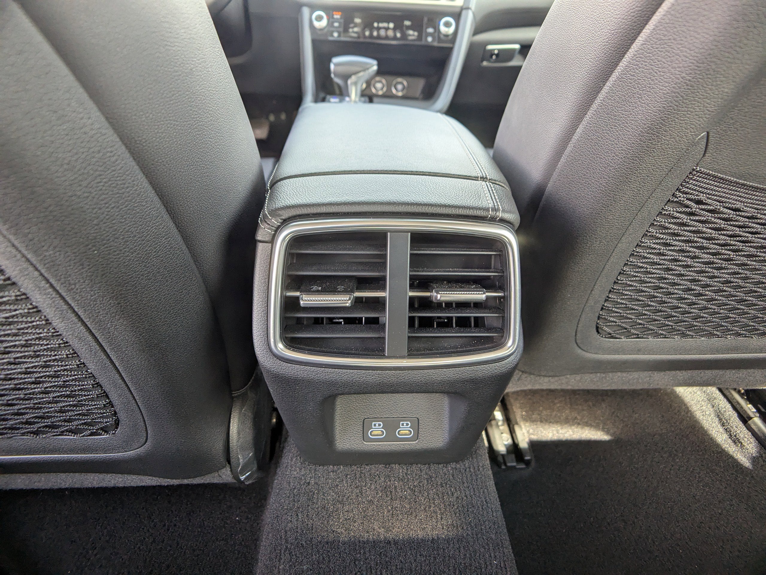 2024 Genesis G70 2.5T