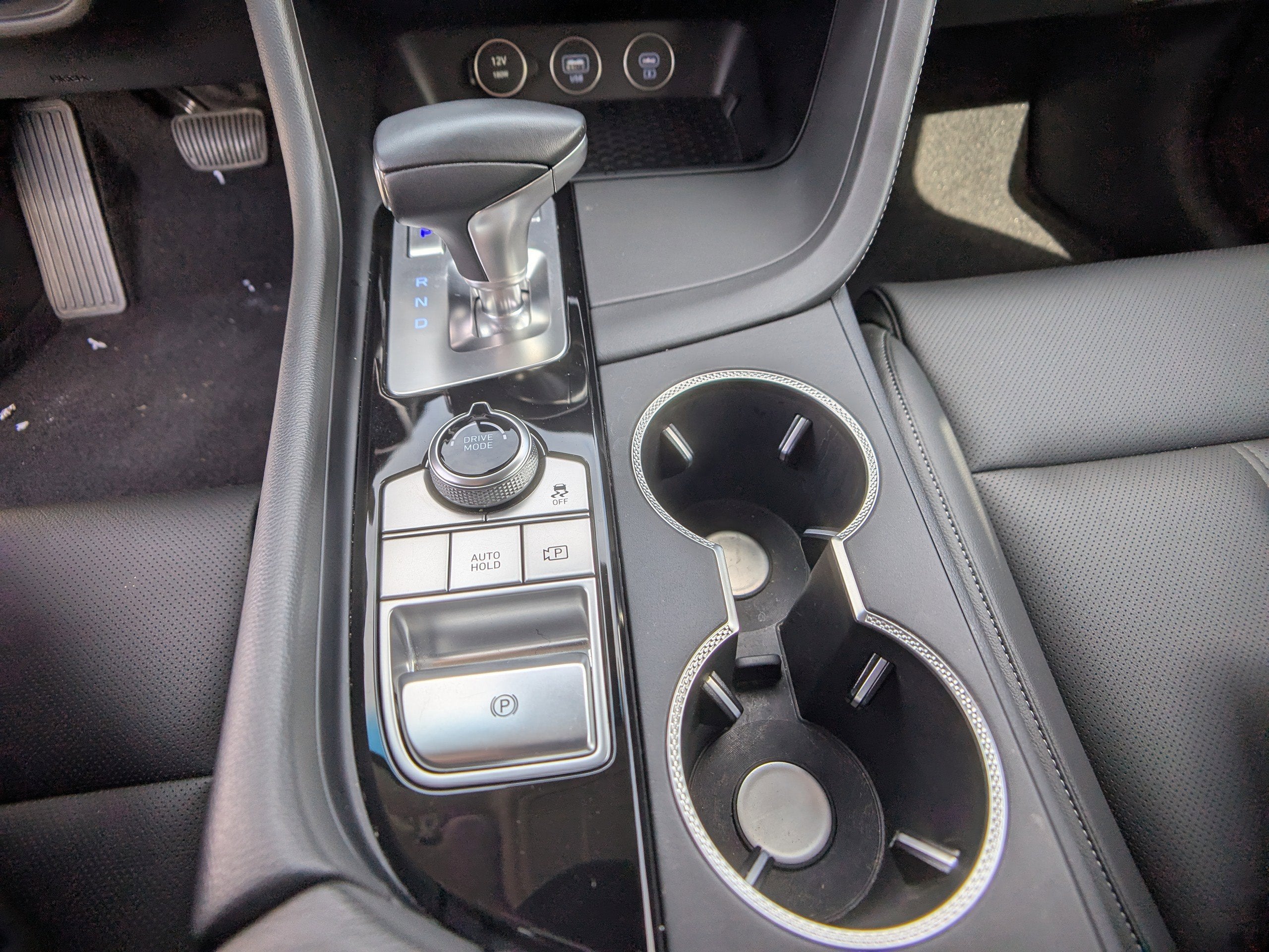 2024 Genesis G70 2.5T