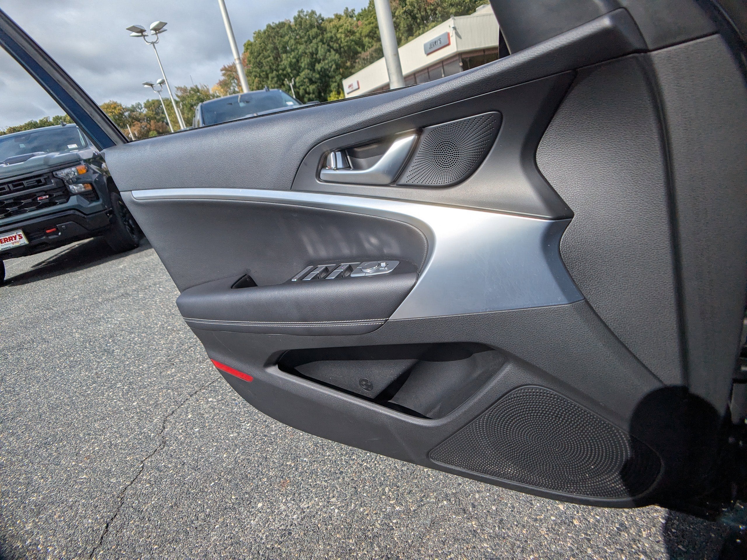 2024 Genesis G70 2.5T