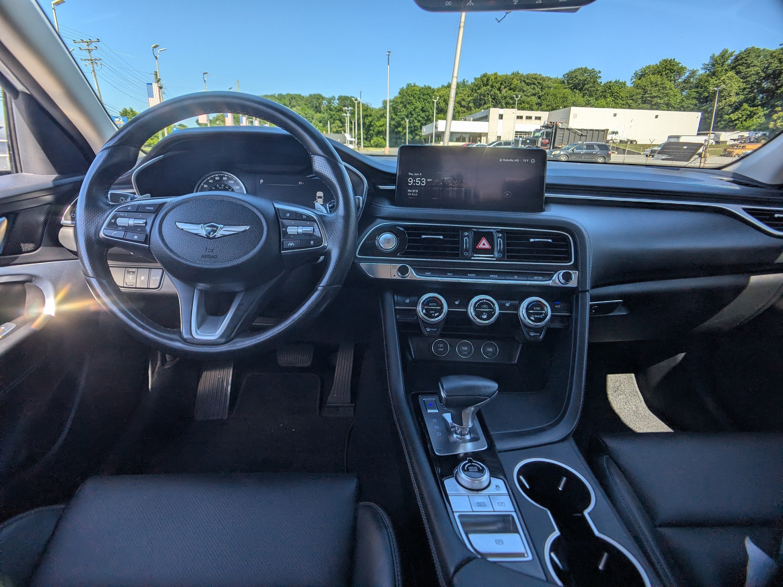 2023 Genesis G70 2.0T