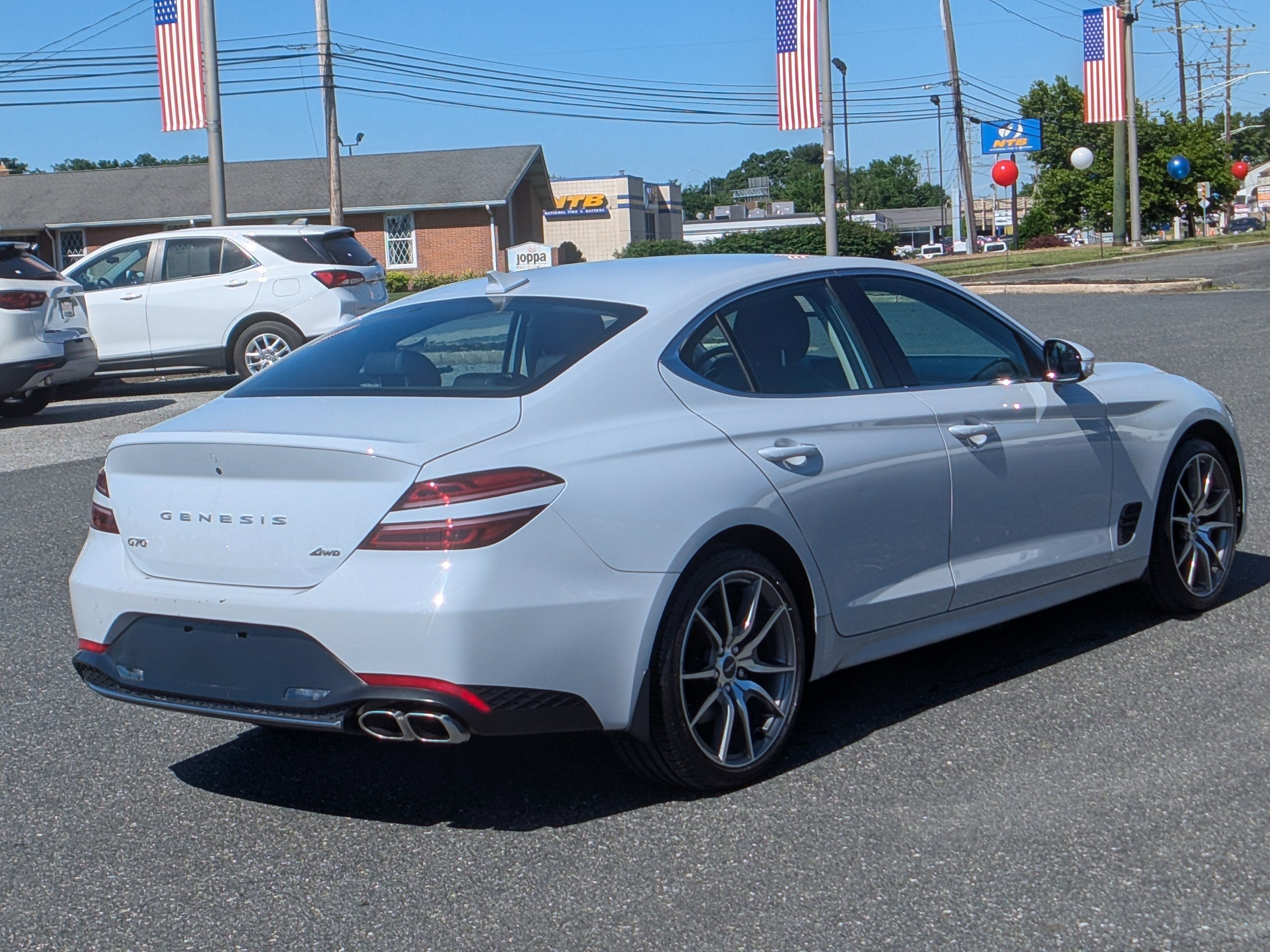 2023 Genesis G70 2.0T