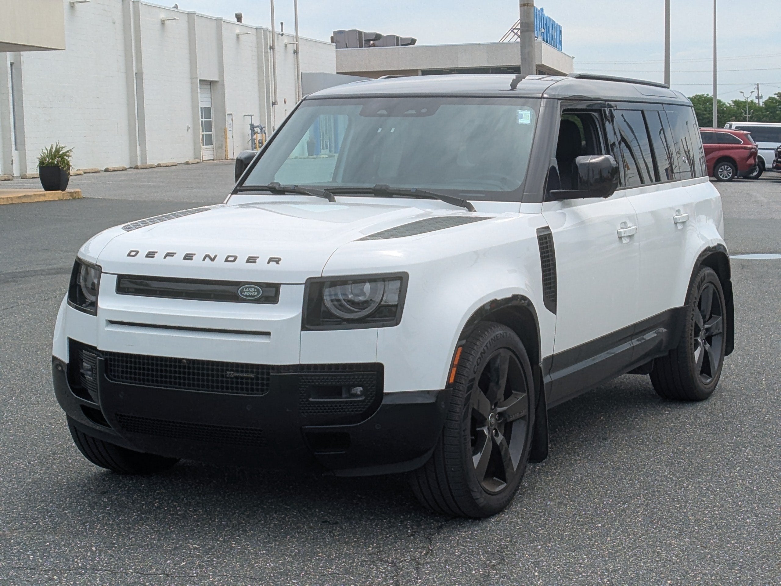 2022 Land Rover Defender X-Dynamic SE