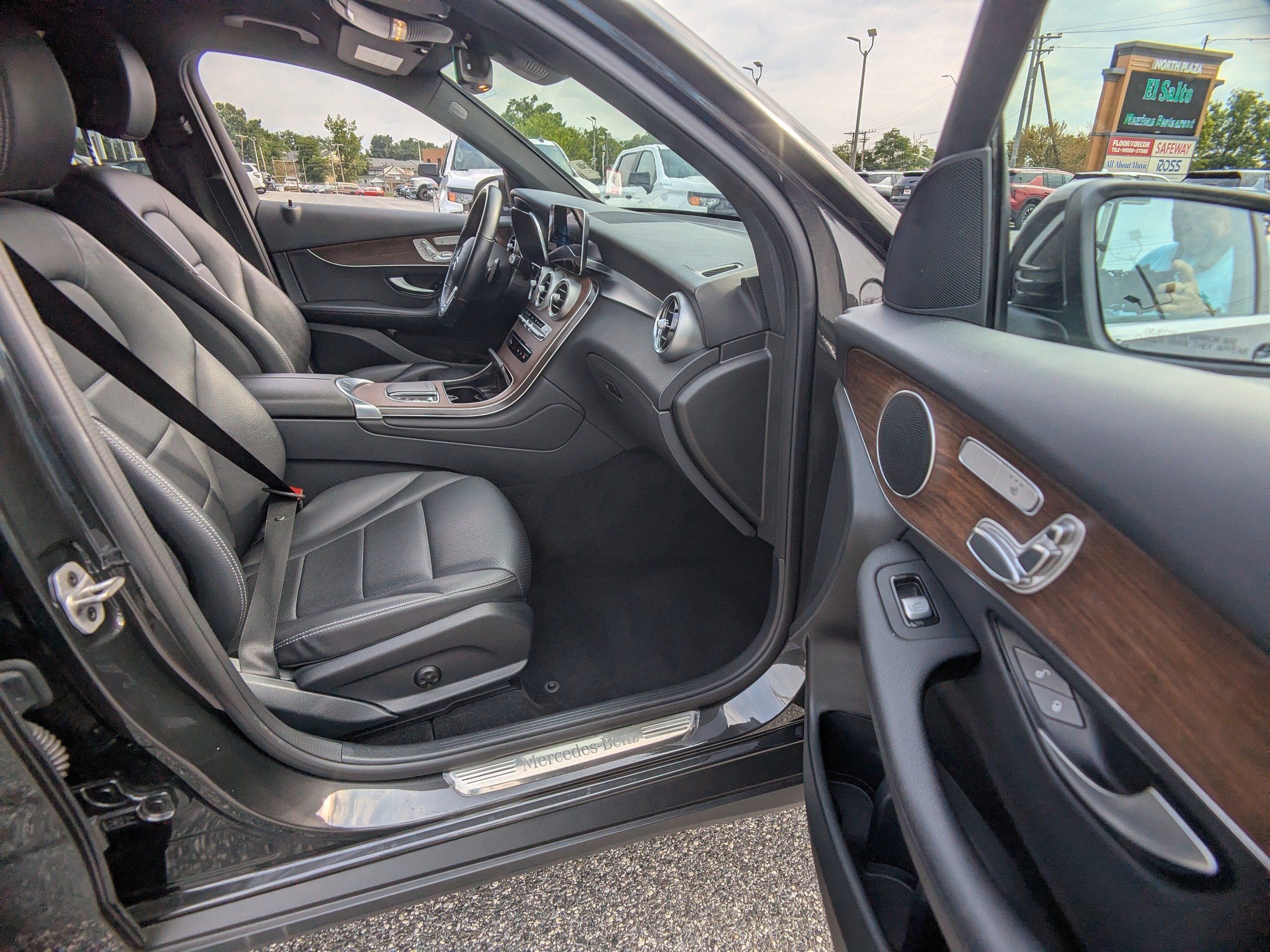 2022 Mercedes-Benz GLC 300 4MATIC® SUV
