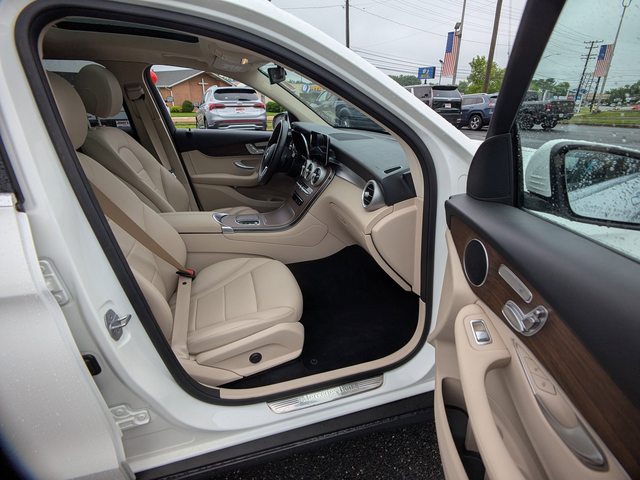 2021 Mercedes-Benz GLC GLC 300