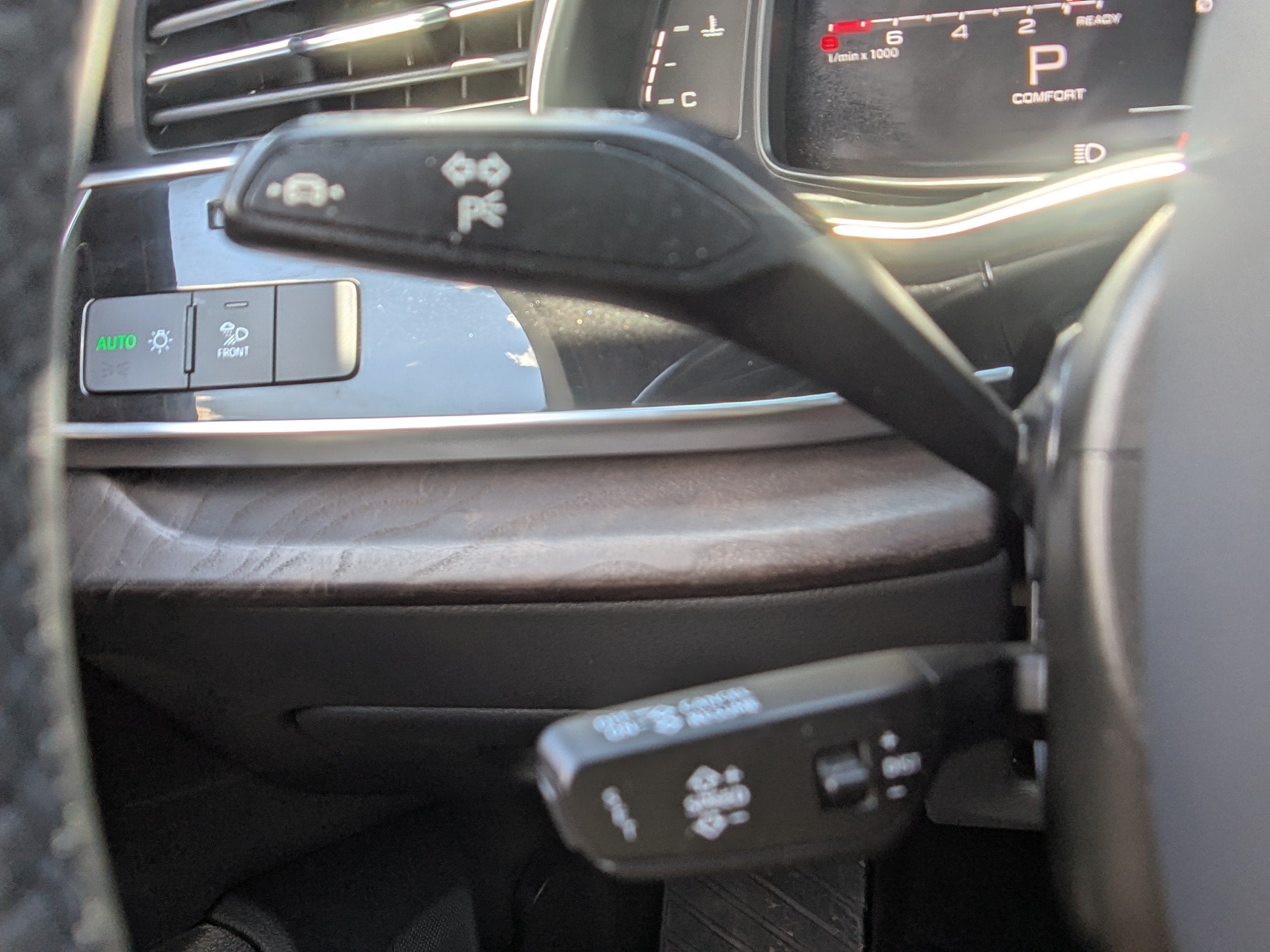 2023 Audi Q7 Premium 45 TFSI quattro Tiptronic