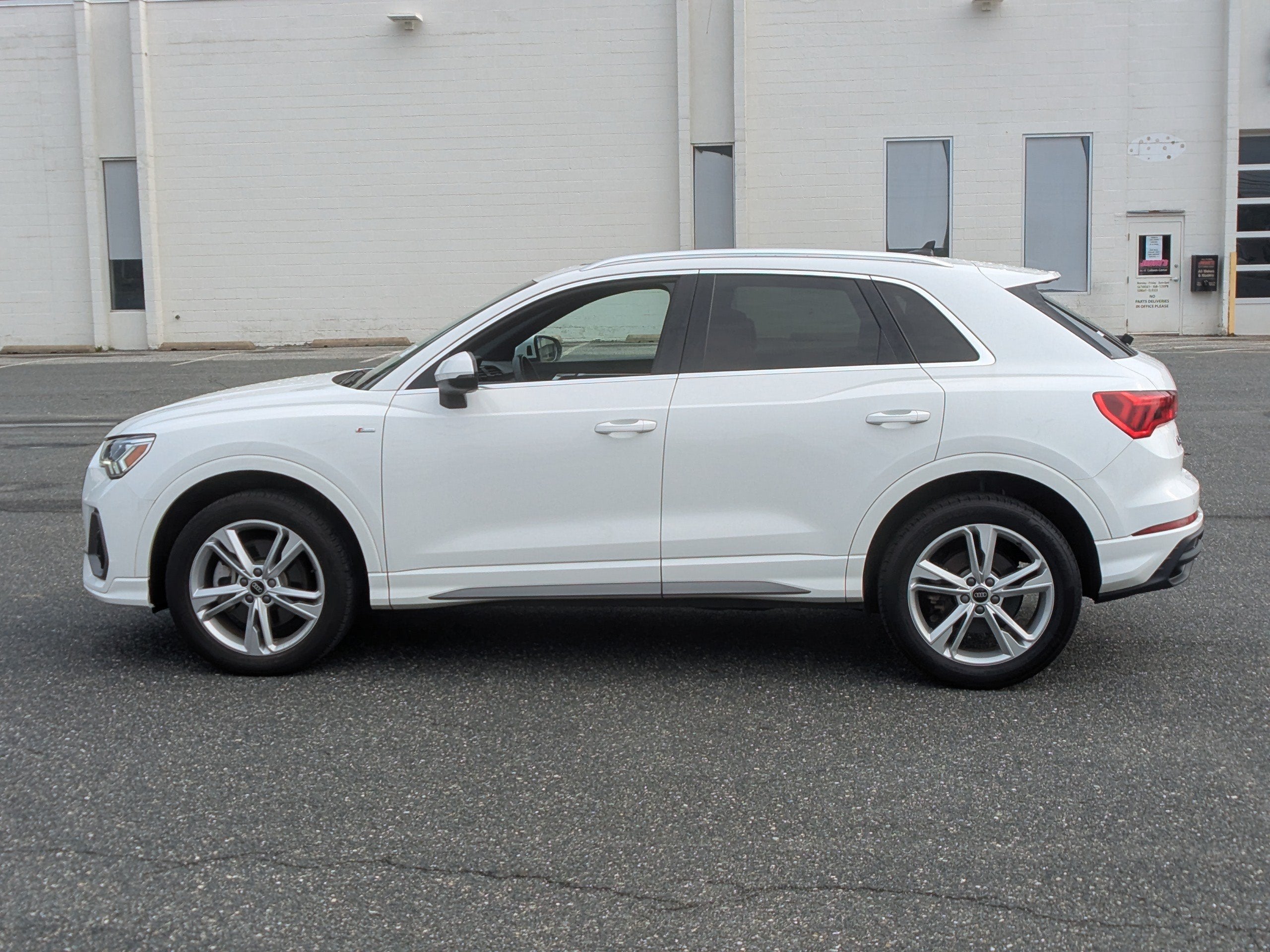 2023 Audi Q3 Premium 45 TFSI S line quattro Tiptronic