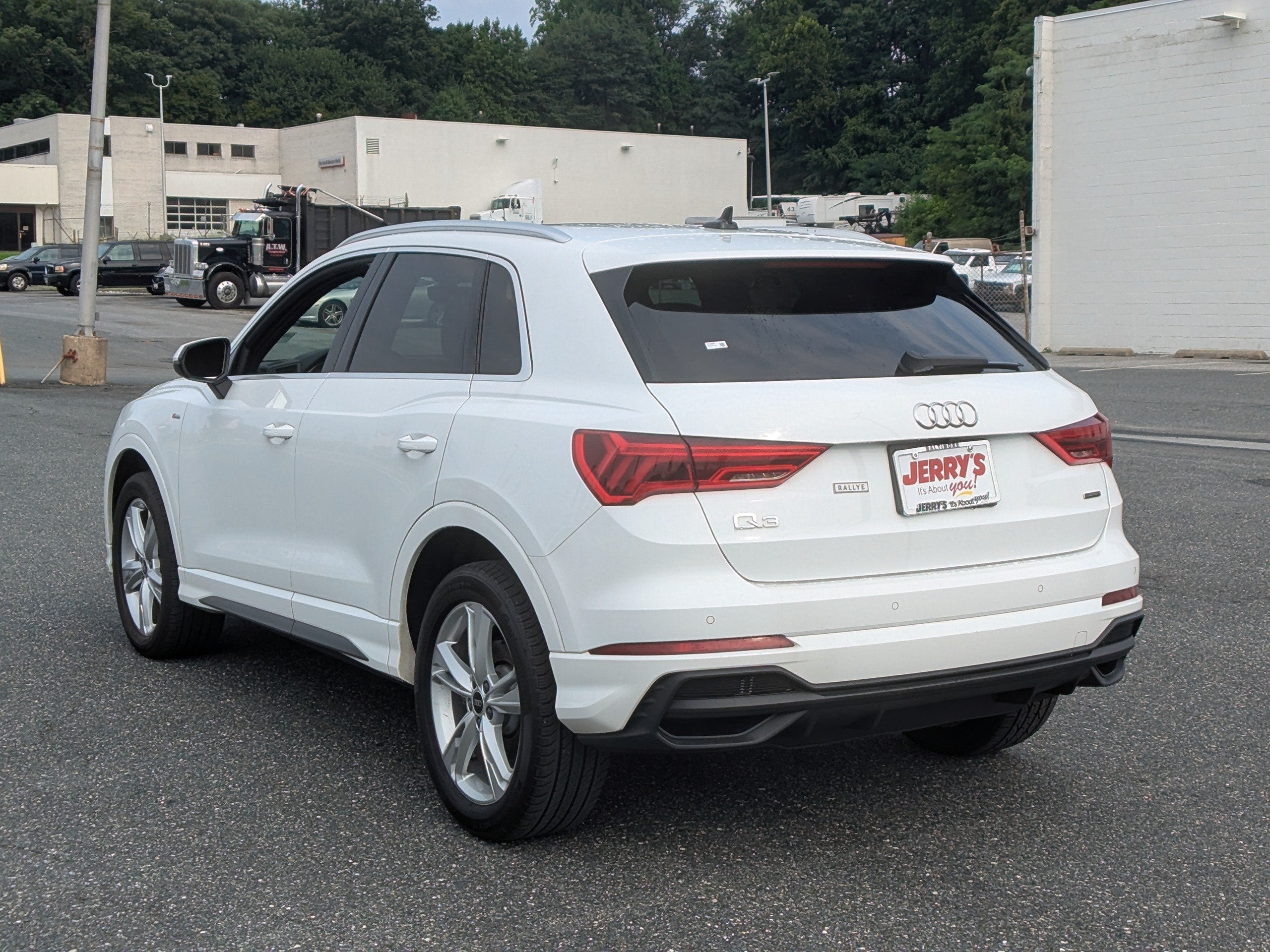 2023 Audi Q3 Premium 45 TFSI S line quattro Tiptronic