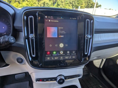 2025 Volvo XC40 B5 Plus Bright Theme