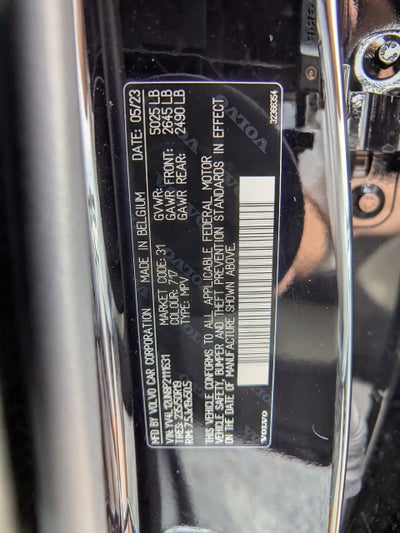 2023 Volvo XC40 Plus Bright Theme