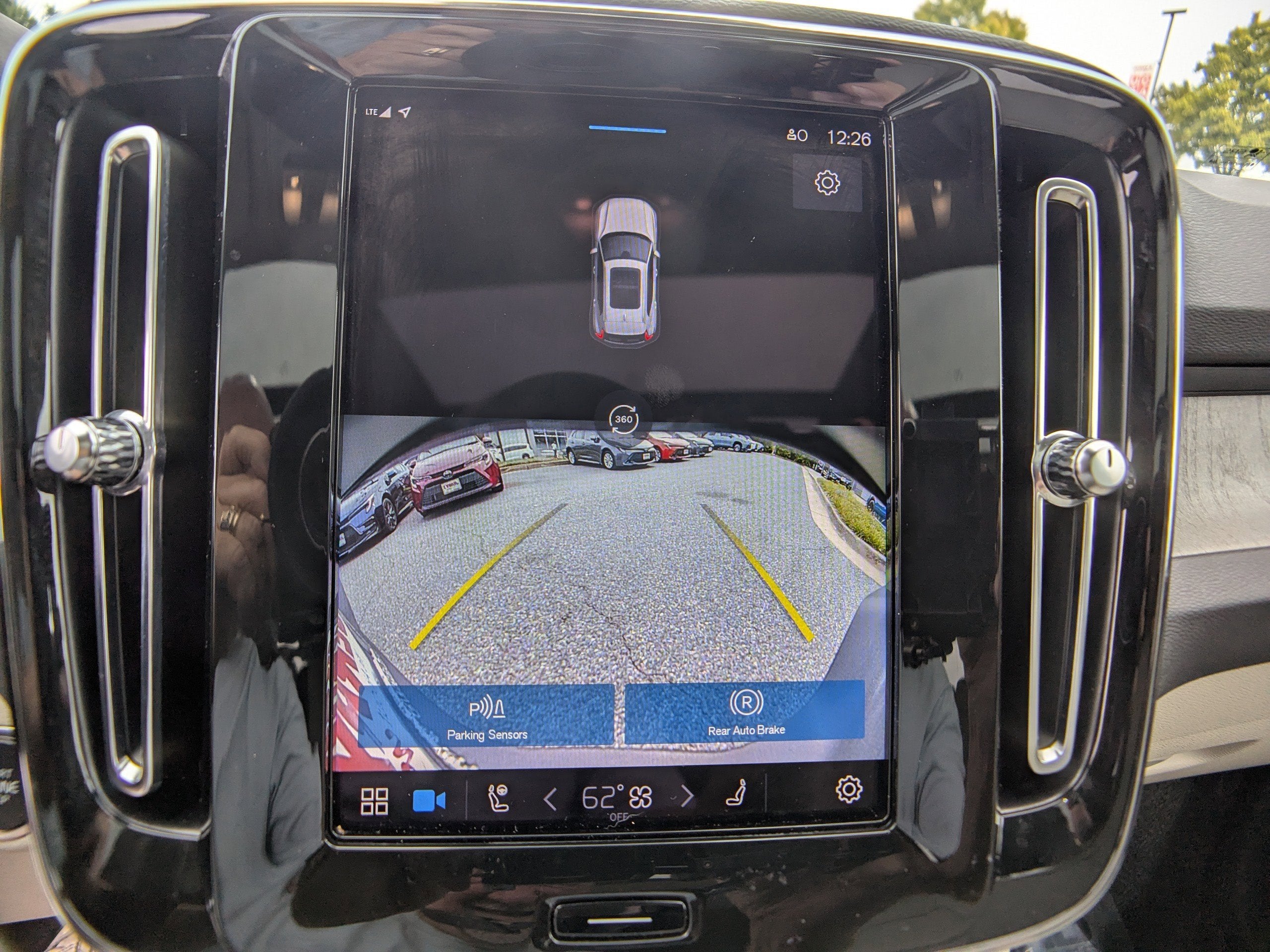 2023 Volvo XC40 Plus Bright Theme